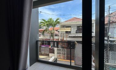 Selling House 3 Floor & Fully Furnished South Jakarta via Auction