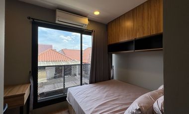 Selling House 3 Floor & Fully Furnished South Jakarta via Auction