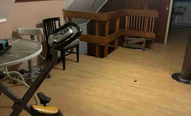 Vende Casa con segundo nivel,  esquina con excelente conectividad al lado de Avenida Monseñor Munita.