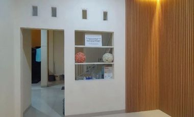 Rumah Full Furnished  Komplek Arcamanik Cisaranten Kulon Lokasi Strategis | LA147