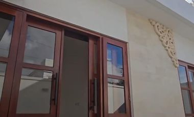 READY UNIT VILLA 3 BR KAWASAN BAGUS TENANG LOKASI NUSA DUA