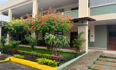 SE VENDE HERMOSO DEPARTAMENTO EN URBANIZACIÓN