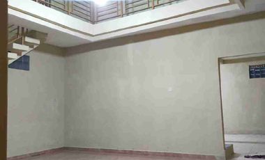 Rumah Bagus Terawat Siap Huni di Terusan Cimahi