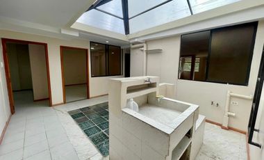 Departamento en venta en Loja Sector Parque Jipiro