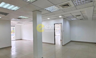 GRAN VENTA DE LOCAL COMERCIAL URB. MIRAFLORES, CASTILLA