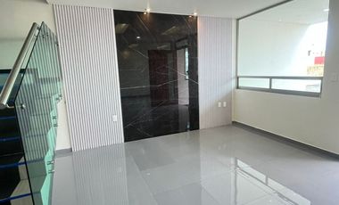 CASA EN VENTA EN FRACCIONAMIENTO EXPLANADA SUR.