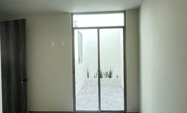 CASA EN VENTA EN FRACCIONAMIENTO EXPLANADA SUR.