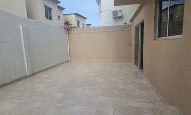 Casa en alquiler Via a Salitre, Samborondon, la T de Daule, Aurora, Las Lojas, sur de Daule