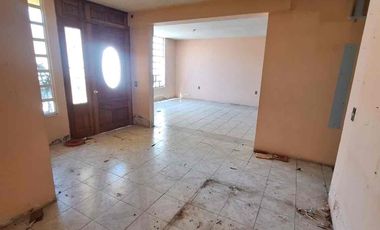 🏠 ¡OPORTUNIDAD ÚNICA! Posesión Inmediata: Amplia Casa en Remate en Tres Cruces, Puebla. ¡Precio Increíble, No espere!