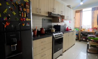 Acogedor Departamento con Balcón en Venta