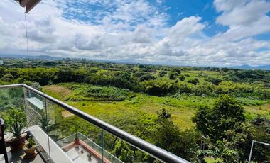 Alquilo Apartamento con hermosa vista desde el balcón