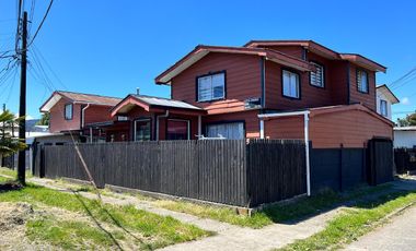 Se vende Casa esquina,  ideal para inversión