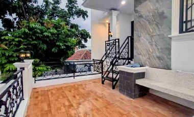 RUMAH 2 LANTAI ROOFTOP DI KALISARI DEKAT MALL CIJANTUNG