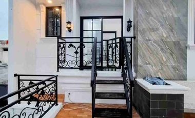 RUMAH 2 LANTAI ROOFTOP DI KALISARI DEKAT MALL CIJANTUNG