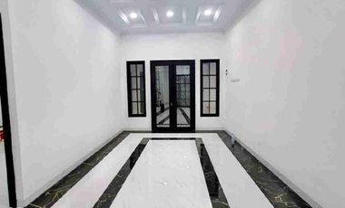 RUMAH 2 LANTAI ROOFTOP DI KALISARI DEKAT MALL CIJANTUNG