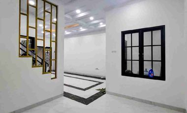 RUMAH 2 LANTAI ROOFTOP DI KALISARI DEKAT MALL CIJANTUNG