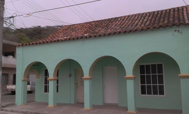 CASA EN RENTA EN EL CENTRO DE ALVARADO | ARLETTE FLORES