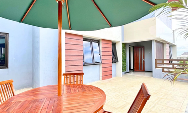 Villa Private Pool Strategis di Malang