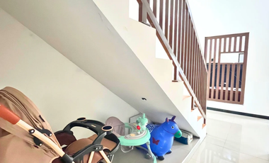 Villa Private Pool Strategis di Malang