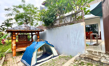 Villa Private Pool Strategis di Malang