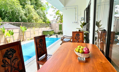 Villa Private Pool Strategis di Malang
