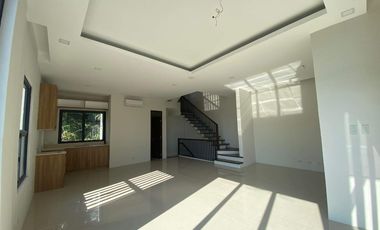 3 Storey Townhouse w/ Roofdeck For Sale in Teachers Village Q.C. KSA