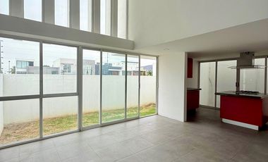 CASA RENTA PARQUE TLAXCALA, LOMAS DE ANGELOPOLIS