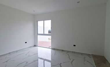 CASA EN VENTA EN RESIDENCIAL PUERTA DE HIERRO