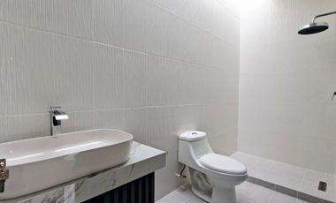 CASA EN VENTA EN RESIDENCIAL PUERTA DE HIERRO