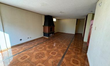 Venta de Casa Rentera, Sector Turubamba Bajo, Quito, Ecuador