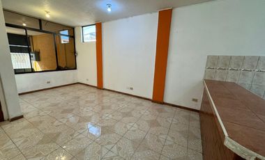 Venta de Casa Rentera, Sector Turubamba Bajo, Quito, Ecuador