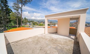 Venta de Casa, Urbanización San José del Valle, Quito, Ecuador