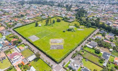Venta de Casa, Urbanización San José del Valle, Quito, Ecuador