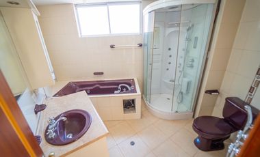 Venta de Casa, Urbanización San José del Valle, Quito, Ecuador