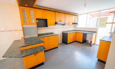 Venta de Casa, Urbanización San José del Valle, Quito, Ecuador