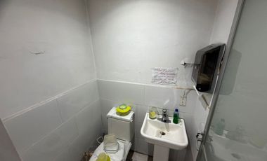 Renta $75,000.00 de 1 Local y 18 Consultorios Médicos en calle Morelos N°000, Col. Americana en Guadalajara, Jalisco, Mexico.