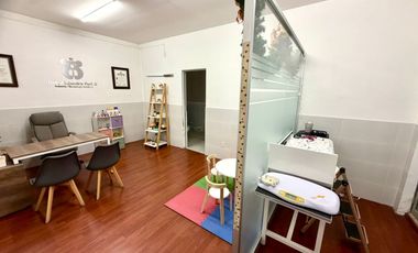 Renta $75,000.00 de 1 Local y 18 Consultorios Médicos en calle Morelos N°000, Col. Americana en Guadalajara, Jalisco, Mexico.