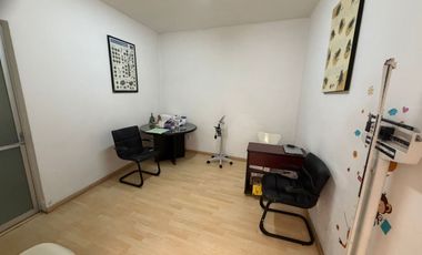 Renta $75,000.00 de 1 Local y 18 Consultorios Médicos en calle Morelos N°000, Col. Americana en Guadalajara, Jalisco, Mexico.