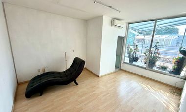 Renta $75,000.00 de 1 Local y 18 Consultorios Médicos en calle Morelos N°000, Col. Americana en Guadalajara, Jalisco, Mexico.