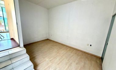 Renta $75,000.00 de 1 Local y 18 Consultorios Médicos en calle Morelos N°000, Col. Americana en Guadalajara, Jalisco, Mexico.