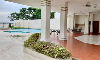 Casa de 3 dormitorios en alquiler en el Km 4 de la Via a Samborondon