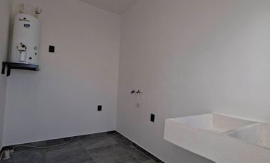 CASA EN VENTA EN FRACCIONAMIENTO BOSQUES DE LA TRINIDAD