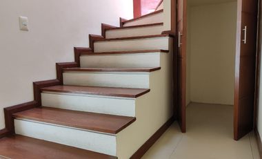 Casa en renta 3 recámaras, 1 estudio, cochera 3 autos en Ciudad Granja cerca del Parque Metropolitano, Universidad, Panamericana y Ciudad Judicial