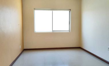 Casa en renta 3 recámaras, 1 estudio, cochera 3 autos en Ciudad Granja cerca del Parque Metropolitano, Universidad, Panamericana y Ciudad Judicial