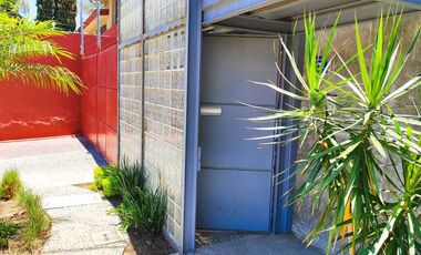 Casa en renta 3 recámaras, 1 estudio, cochera 3 autos en Ciudad Granja cerca del Parque Metropolitano, Universidad, Panamericana y Ciudad Judicial