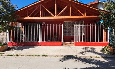 CASA EN VENTA 3 HABITACIONES 1 BAÑO / MELIPILLA