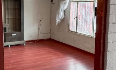 CASA EN VENTA 3 HABITACIONES 1 BAÑO / MELIPILLA
