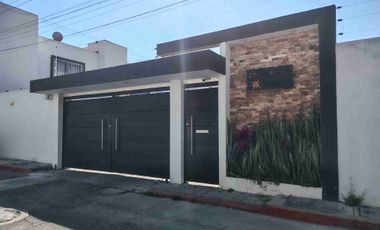 CASA DE OPORTUNIDAD  Camino Real a Cholula, priv Manicoba.