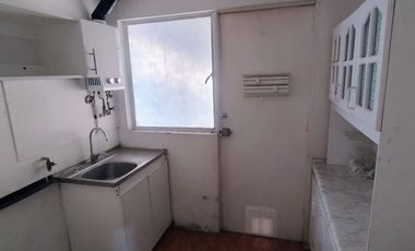 ARRIENDO CASA A PASOS DEL CENTRO,  3 DORMITORIOS 2 BAÑOS.