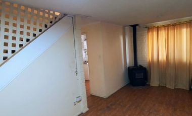 ARRIENDO CASA A PASOS DEL CENTRO,  3 DORMITORIOS 2 BAÑOS.